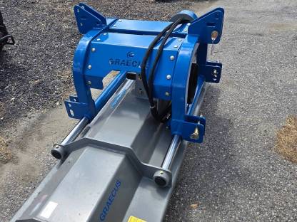 Bild 2:Heck-Frontmulcher Schlegler 200 cm