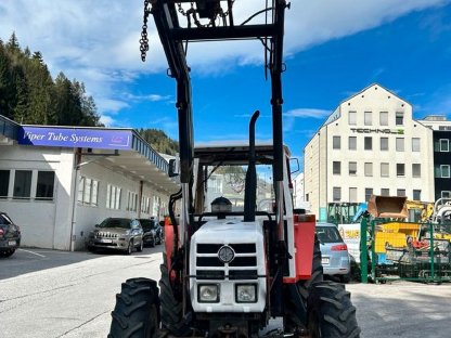 Steyr 8080 mit Frontlader