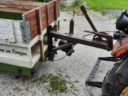 Bild 4:Schicht Bergmiststreuer