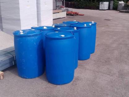 Wasserfässer