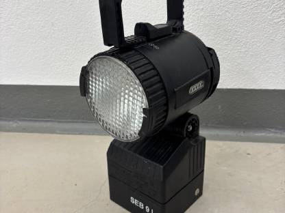 Bild 2:Handscheinwerfer mit Streuscheiben SEB 9L