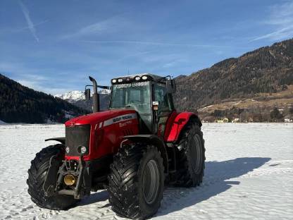 Bild 2:Massey Ferguson 7495