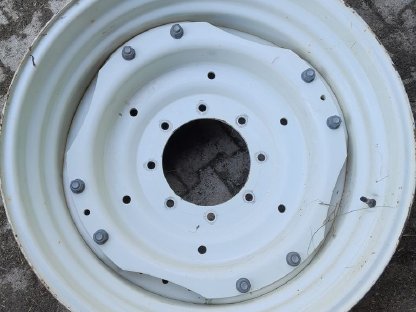 Bild 2:Verstellfelgen 30 Zoll NH, Steyr, Case