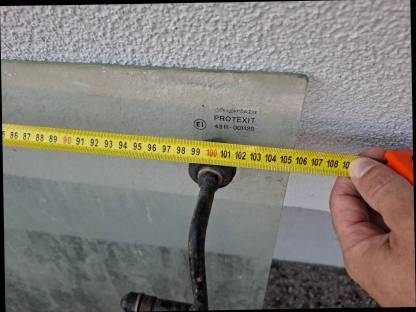 Bild 4:Heckscheibe zu Steyr 8080, 8070