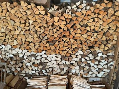 Bild 2:Brennholz (Fichte)