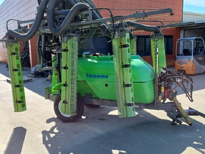 Bild 2:Višeredna Prskalica Tecnome