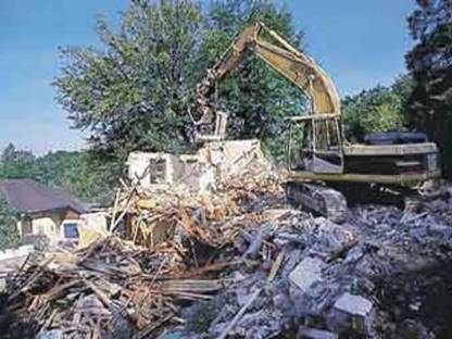 Bild 2:Wir übernehmen Abbrucharbeiten und Gebäuderückbauten!