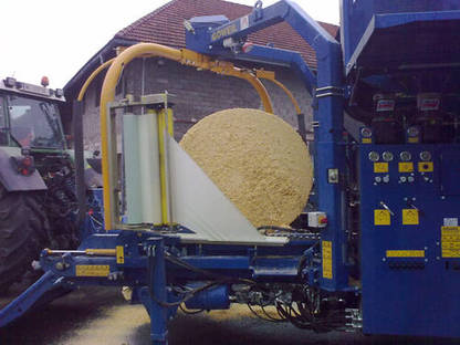 Maispressen: Wir übernehmen das Pressen Ihrer Maissilage!