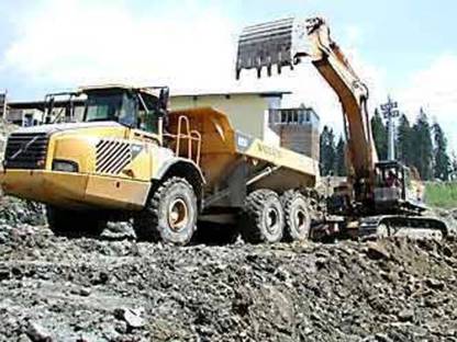 Bild 2:Ihr Spezialist für den Erd- und Teichanlagenbau