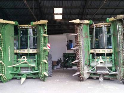 Bild 2:Übernehme Maisernte