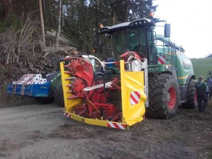 Bild 4:Maisballen pressen