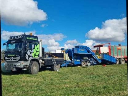 Bild 3:Maisballen Pressen