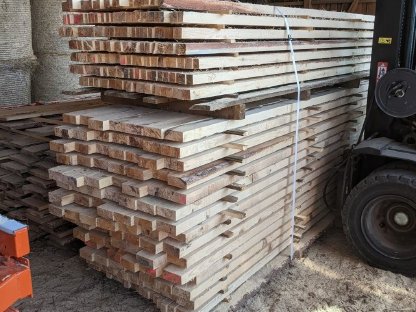 Bild 7:Lohnschnitt mit mobilem Sägewerk, Schnittholz