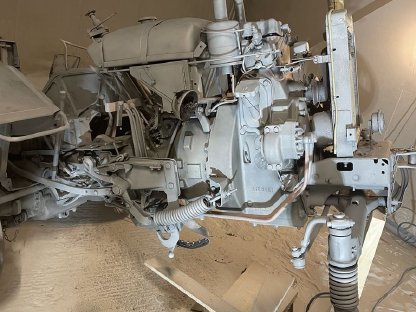 Bild 2:Sandstrahlarbeiten