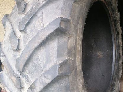 Bild 3:Reifen 650/65R42 Trelleborg