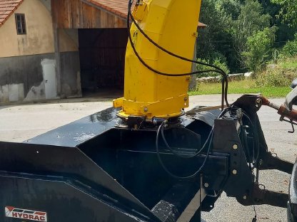 Bild 2:Hydrac Schneefräse SF-260-HD