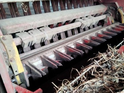 Bild 3:Pöttinger Top II Ladewagen