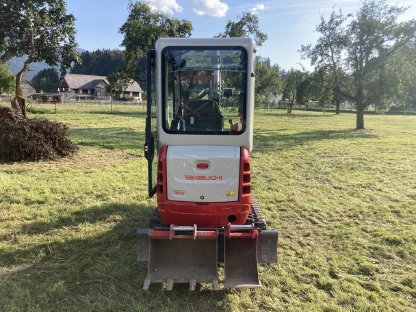 Bild 4:Takeuchi TB 216 Powertilt Minibagger