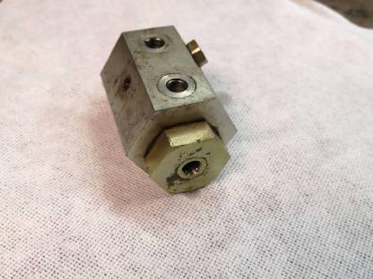 Bremskraftverteiler zu Fendt 4S