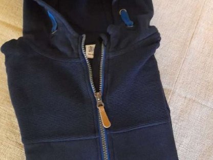 Bild 2:YIGGA Sweatjacke mit Kapuze, dunkelblau, Gr. 146/152