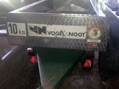 Bild 3:Lesewagen Vogel & Noot