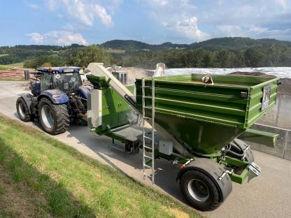 Bild 2:Getreide- und Maismühle