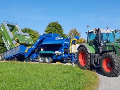 Bild 4:Maisballenpressen