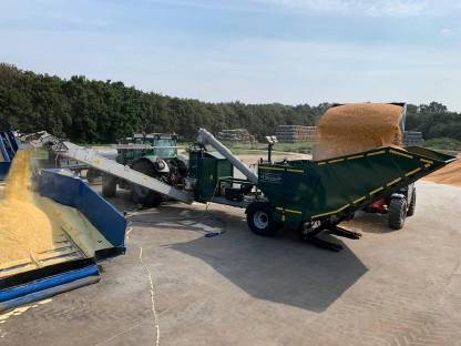 Bild 4:Getreide- und Maismühle