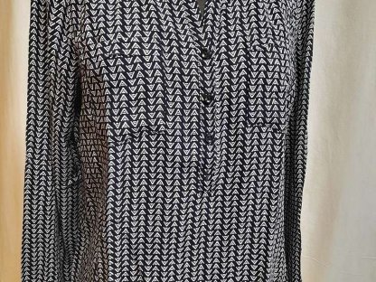 Bild 2:2 Schlupfblusen, Gr. S, runder Halsausschnitt, langarm