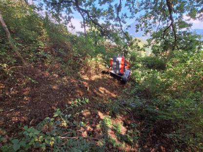 Bild 4:Mulcharbeiten Mulchen Forstmulcher Gestrüb