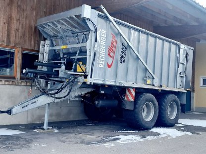 Bild 5:Häckselwagen zum Mieten Fliegl ASW 261