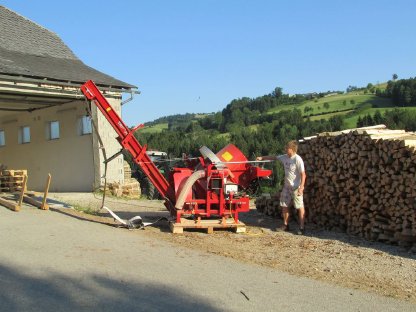 Bild 3:Holzschneiden mit Trommelsäge