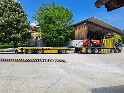 Bild 5:Fliegl Tieflader mit langen Rampen