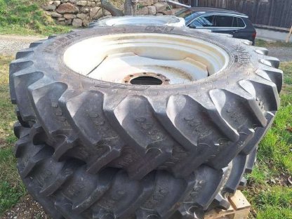 380/85R38 2 Stk. und 11.2R28 2 Stk. Reifen inkl. Felgen