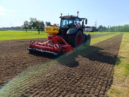 Bild 4:Biete Grünlanderneuerung