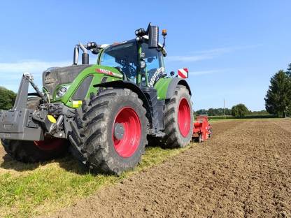Bild 3:Biete Grünlanderneuerung