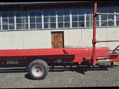 Bild 4:Ballensammelwagen Ballenselbstlader Bala RV5D