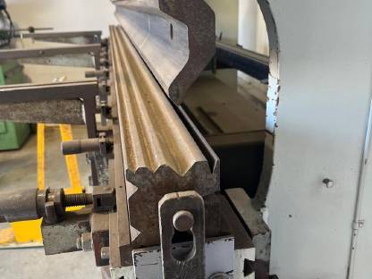 Bild 3:Abkantpresse Vöst Weipert