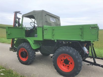 Bild 5:Unimog 411, 401, Cabrio