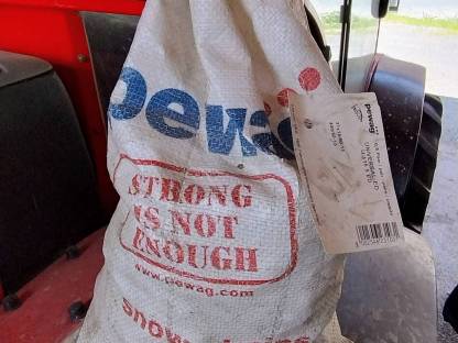 Bild 2:Traktor Schneeketten