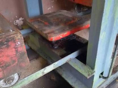 Bild 4:Obst Most Presse Stossier