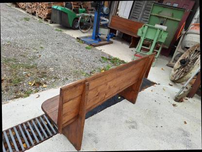 Bild 2:Wirtshausbänke