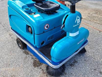 Bild 3:Kehrmaschine Heinzbösch Michelin