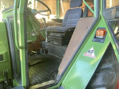 Bild 6:Fendt + Frontlader 305 LSA Stoll Farmer 309 307 308 F15