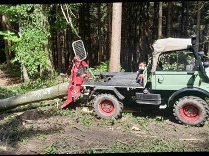 Bild 4:Unimog 421 Cabrio