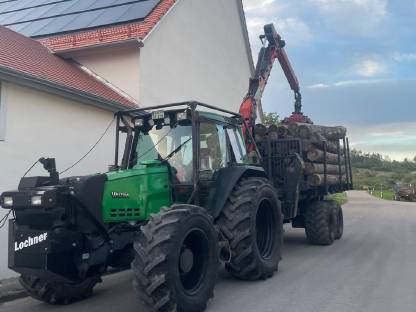 Bild 3:Valtra 6750 HI, Lochner Rückewagen