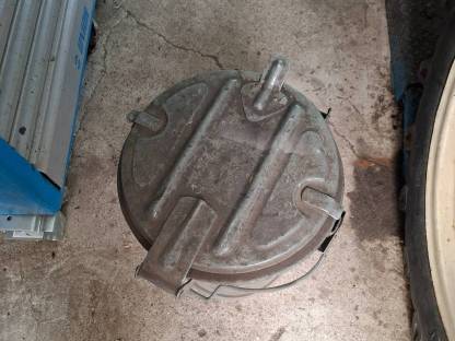 Bild 4:Zu verkaufen Metall-Mülltonnen