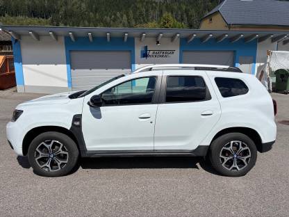 Bild 3:Dacia Duster Celebration Blue dCi 115 4WD
