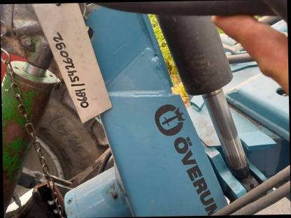 Bild 3:4-Schar-Wendepflug Överum