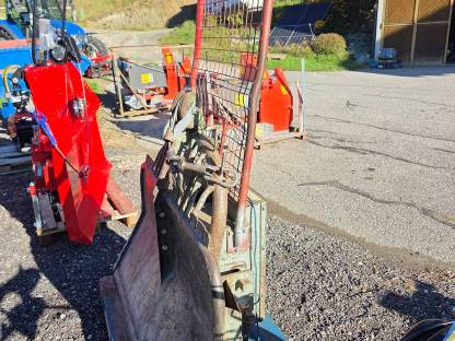 Bild 3:Holzknecht Seilwinde HS 930